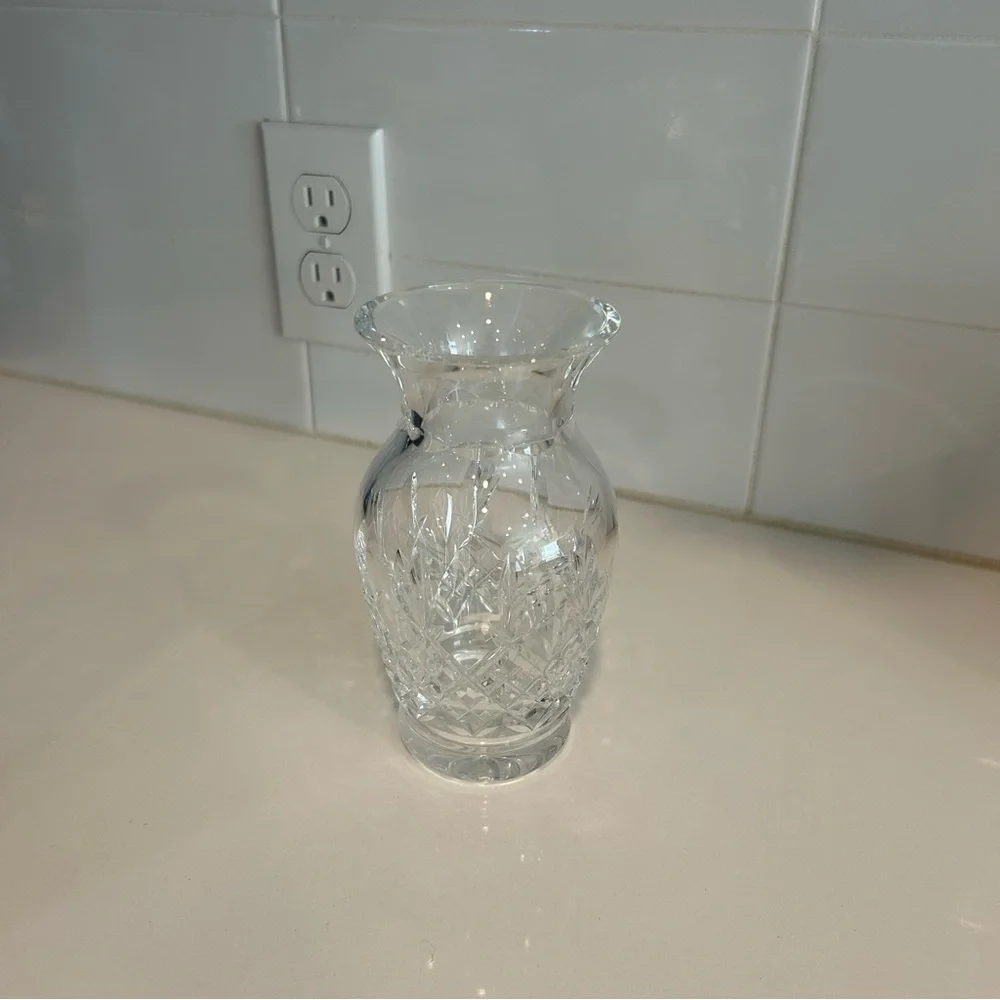 Waterford Killarney Pattern Vase 6” Tall  3.25” Wide